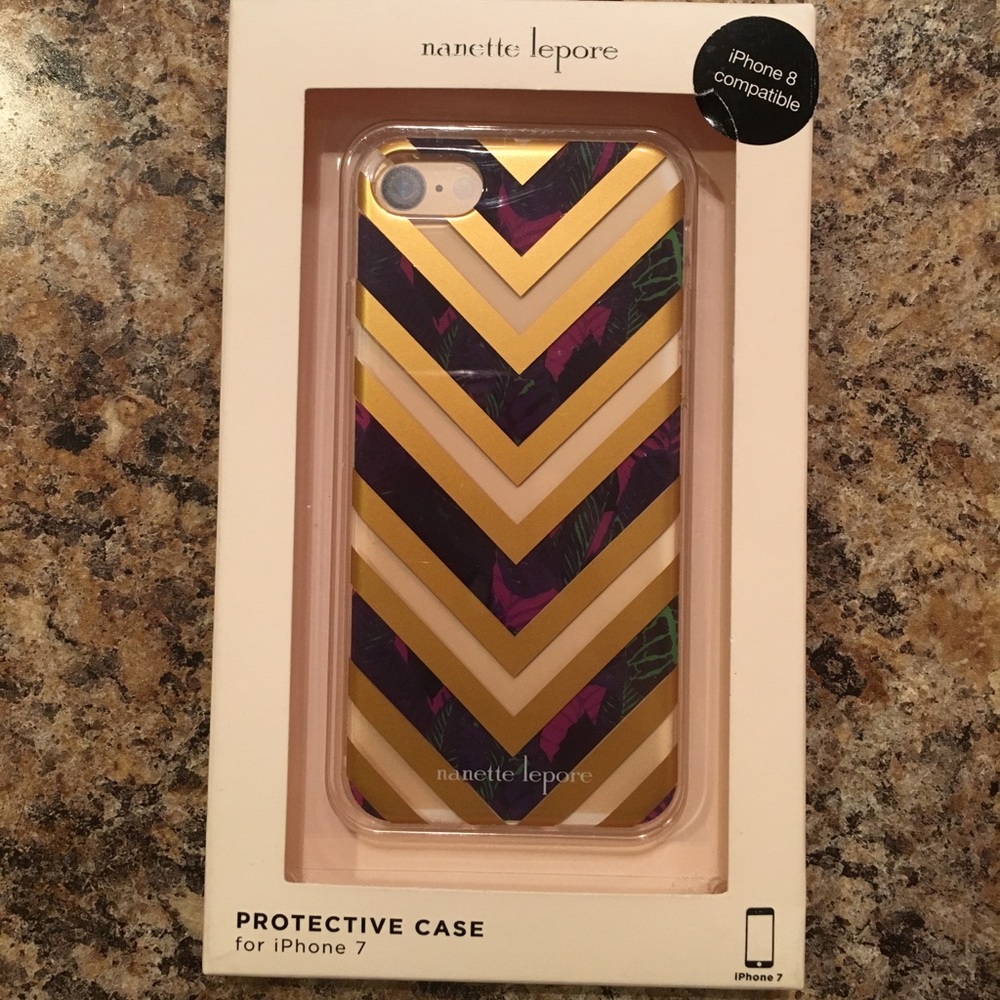 Nanette lepore cell phone case